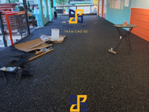 Cung cấp - thi công thảm cao su EPDM nhập khẩu LH:0898 080 320