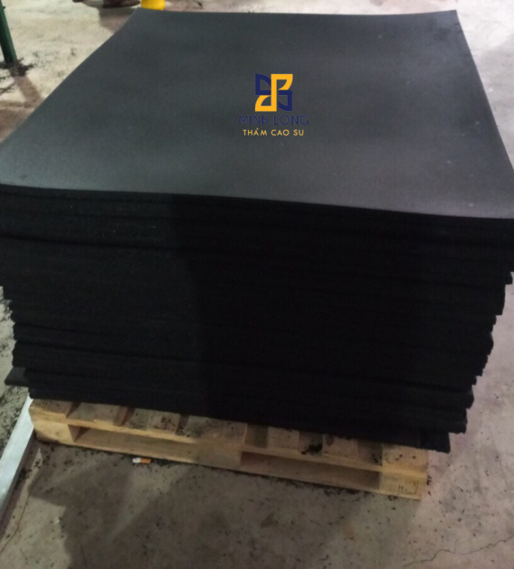 Gạch cao su màu đen dày 20mm